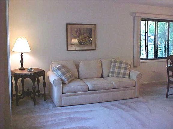 4th image of 2633 Luzern Ct