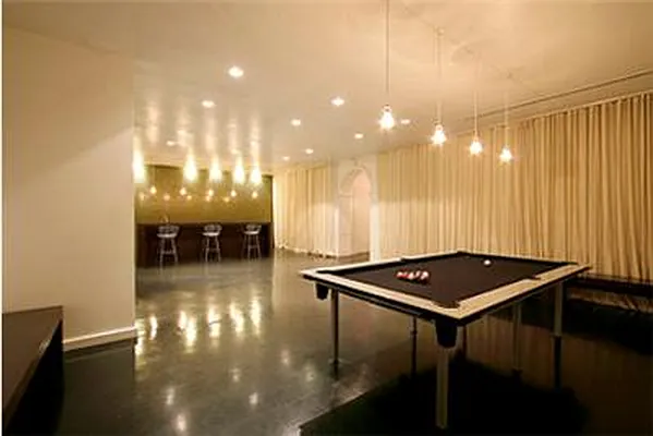 Rented by R New York | media 19