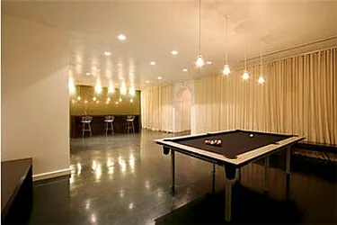 Rented by R New York
