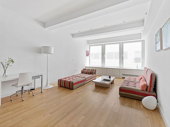 2nd image of 90 William St APT 15G
