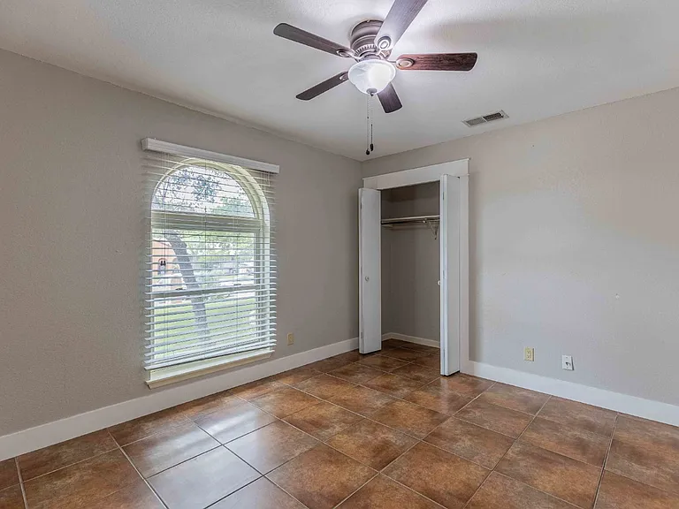 2331 Bluffridge St — Photo 27