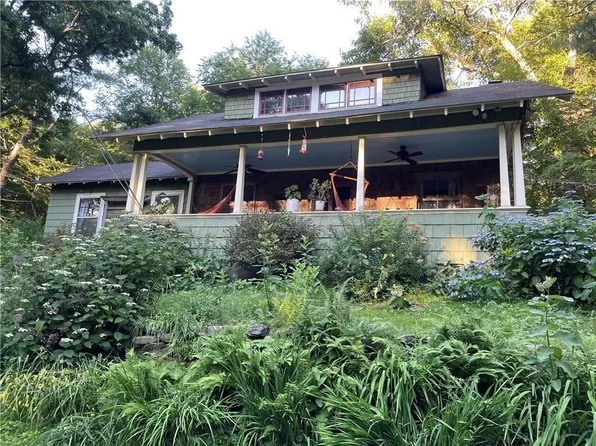 19 Tucker Hollow Rd, North Scituate, RI 02857