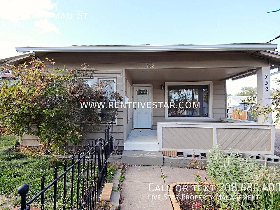 732 W Whitman St