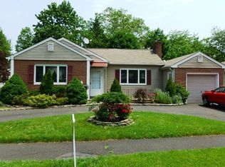 255 S Springfield Ave, Springfield, NJ 07081