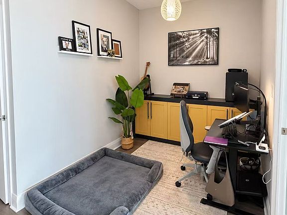 5th image of 33 Bay St Unit 3410