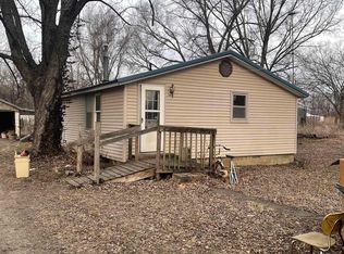 310 N 3rd St, Quenemo, KS 66528