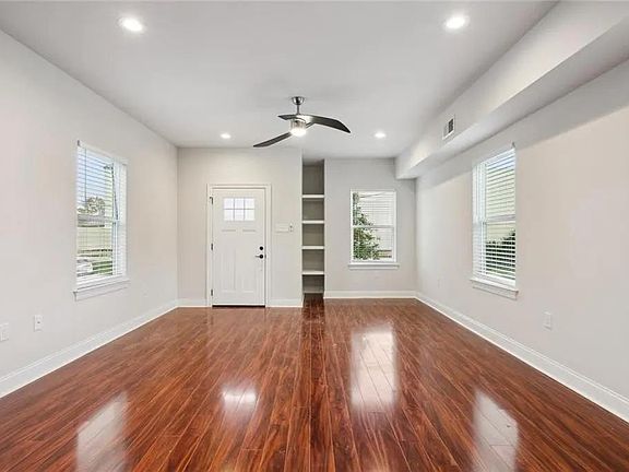 2nd image of 3416 Danneel St