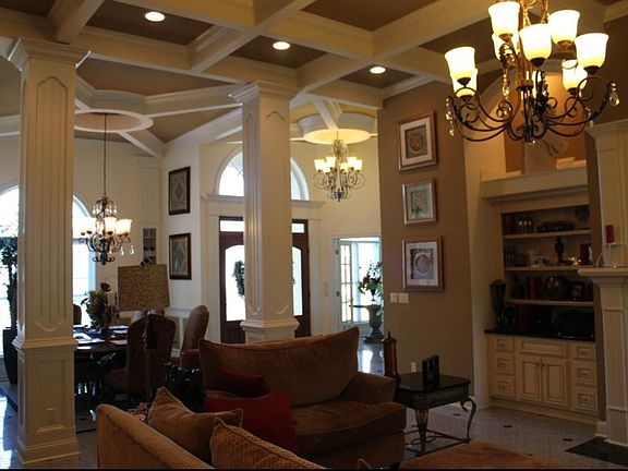 5th image of 1834 Holly Oak Ln