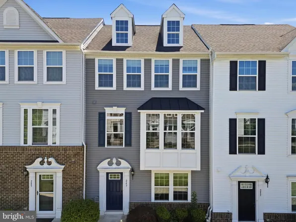 247 Madison Ln, Harleysville, PA 19438