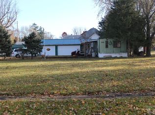 107 Main St, Elliott, IA 51532
