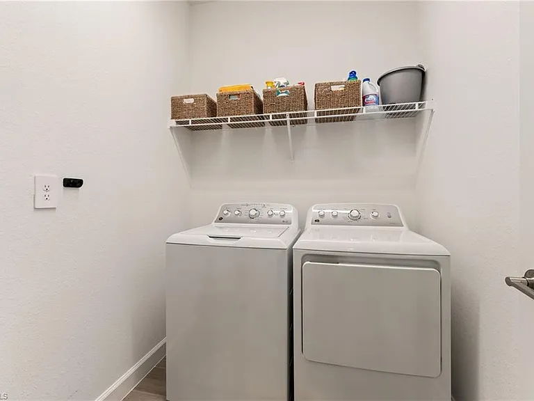 3524 Stormy Creek Ln — Photo 24