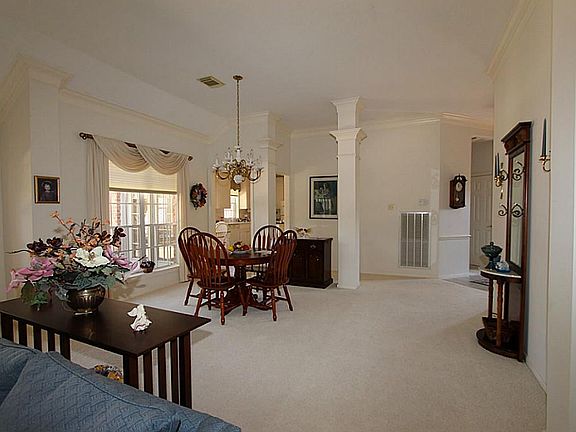 4th image of 2711 Silver Bough Cir