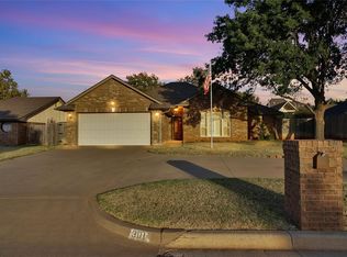 301 Shale Crst, Clinton, OK 73601