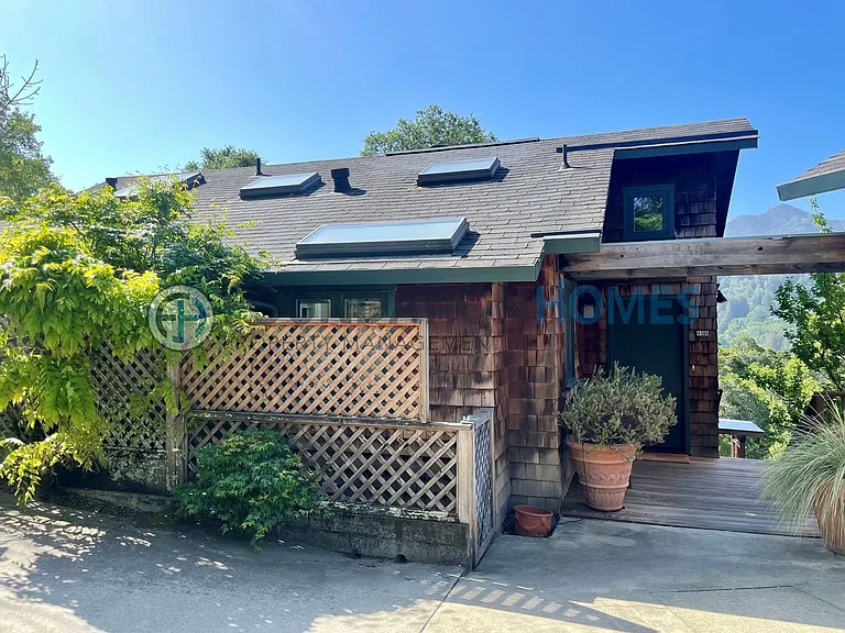 45A Laurel Grove Ave — Photo 3