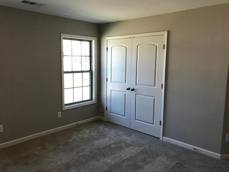 1724 Glen Shady Blvd — Photo 27