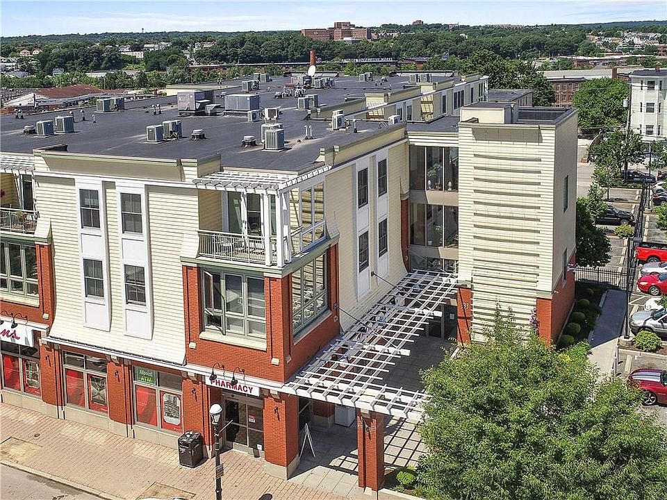 1st image of 333 Atwells Ave #308