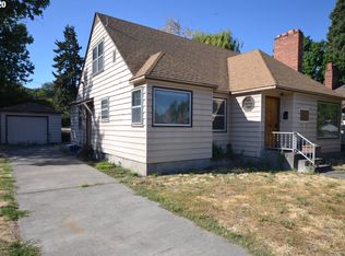 1604 E 10th St, The Dalles, OR 97058