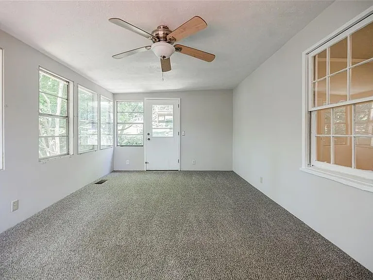 1716 Beacon Hill Blvd NE #1 — Photo 6