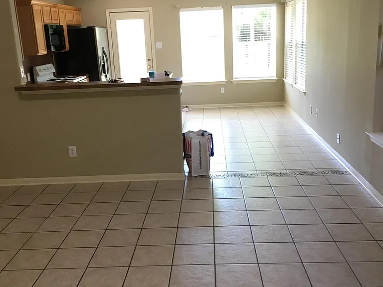 4603 Shane Creek Ln — Photo 6