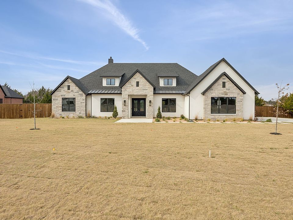 1st image of 3035 Stonebriar Dr