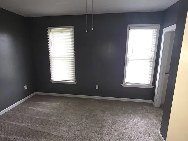 259 Eastwood St — Photo 16