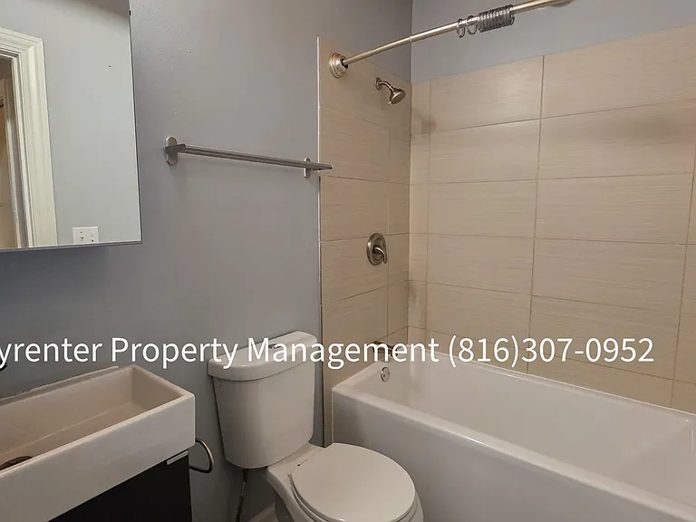700 Broadway Blvd #308 — Photo 27