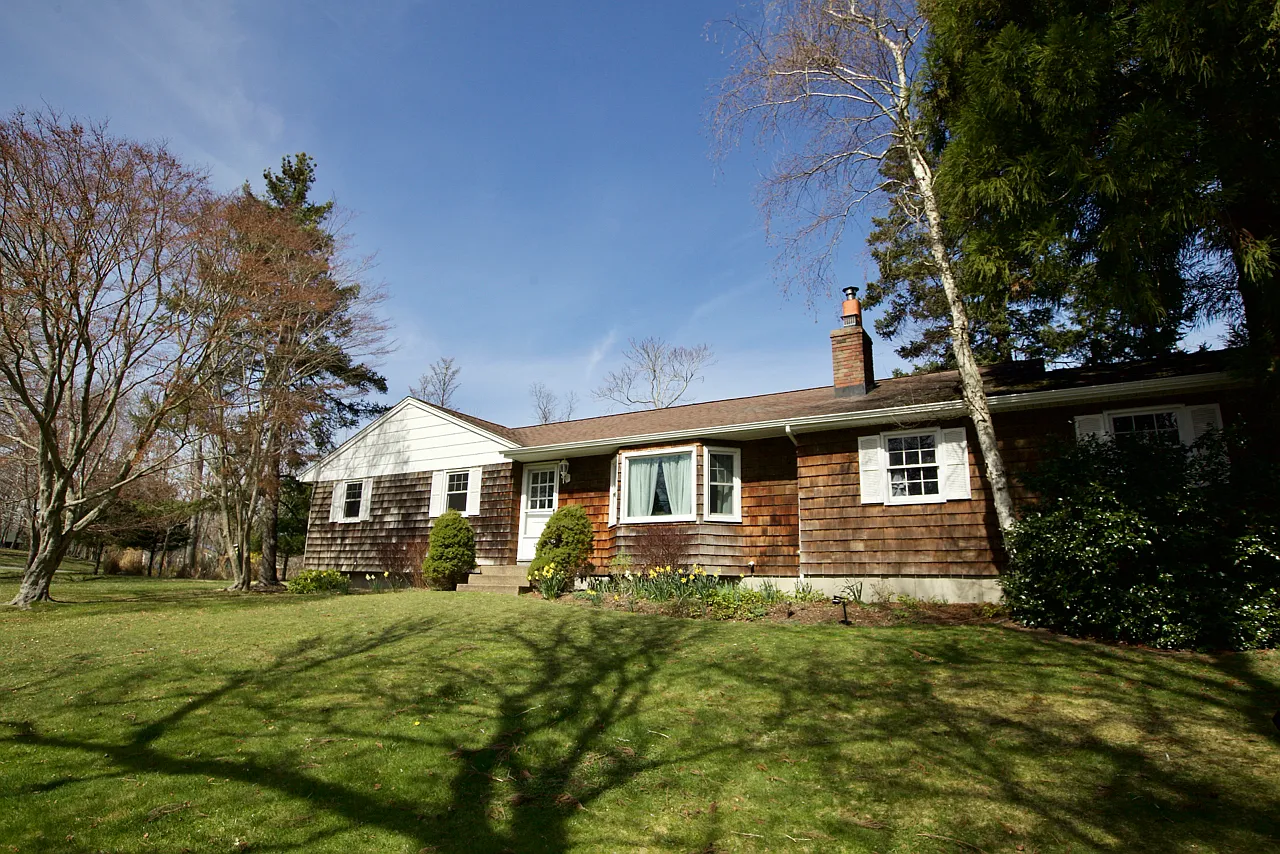 Summer House — Photo 1