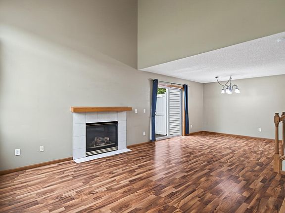 5th image of 10846 181st Ln NW