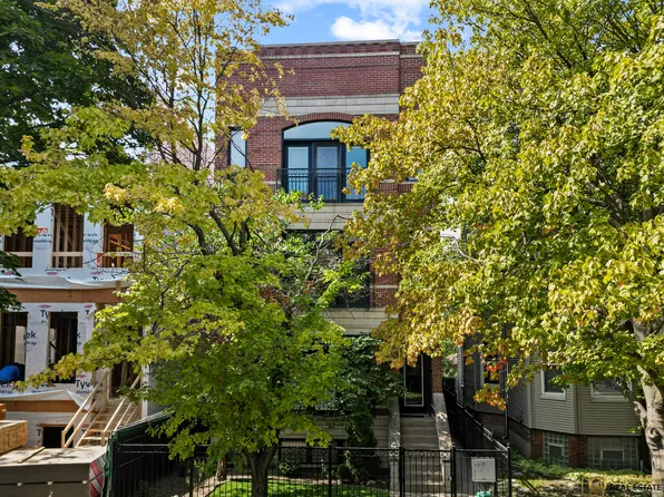 3822 N Damen Ave #2, Chicago, IL 60618