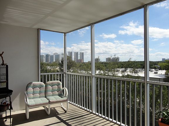 3rd image of 3660 NE 166th St APT 715