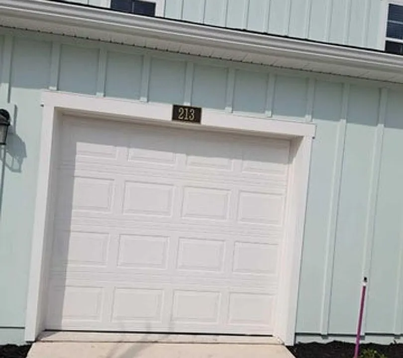 213 Pasadena Dr