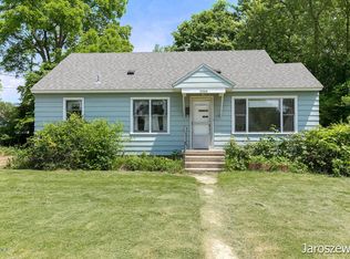 3324 Riverview Ave NE, Grand Rapids, MI 49525
