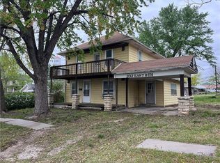 202 E 8th St, Frankfort, KS 66427