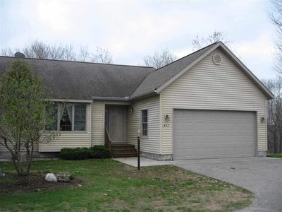667 Pine Pointe Trl, Boyne City, MI, 49712