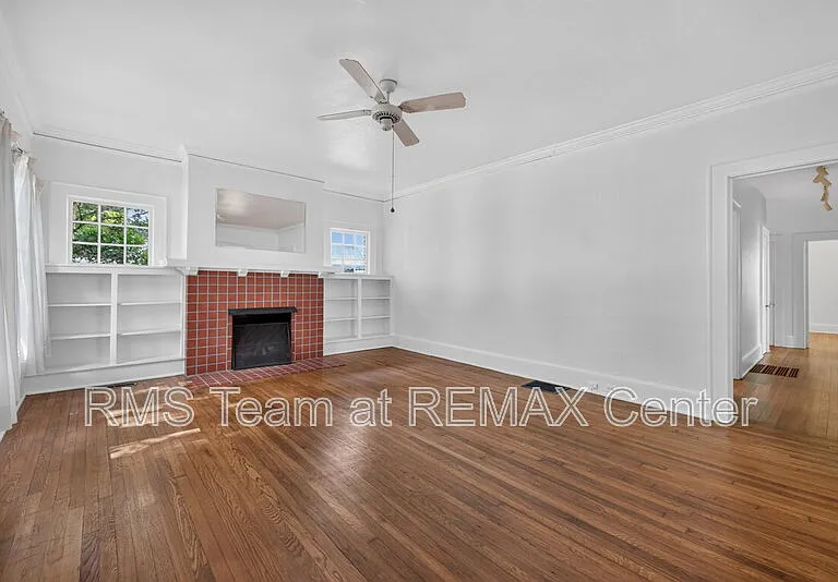 582 Clifton Rd NE — Photo 5