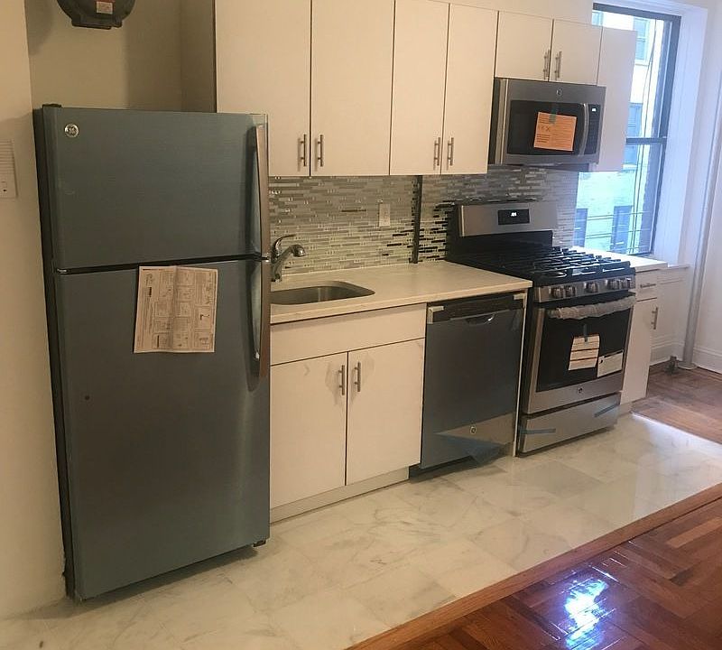1st image of 165 Sherman Ave APT 3C