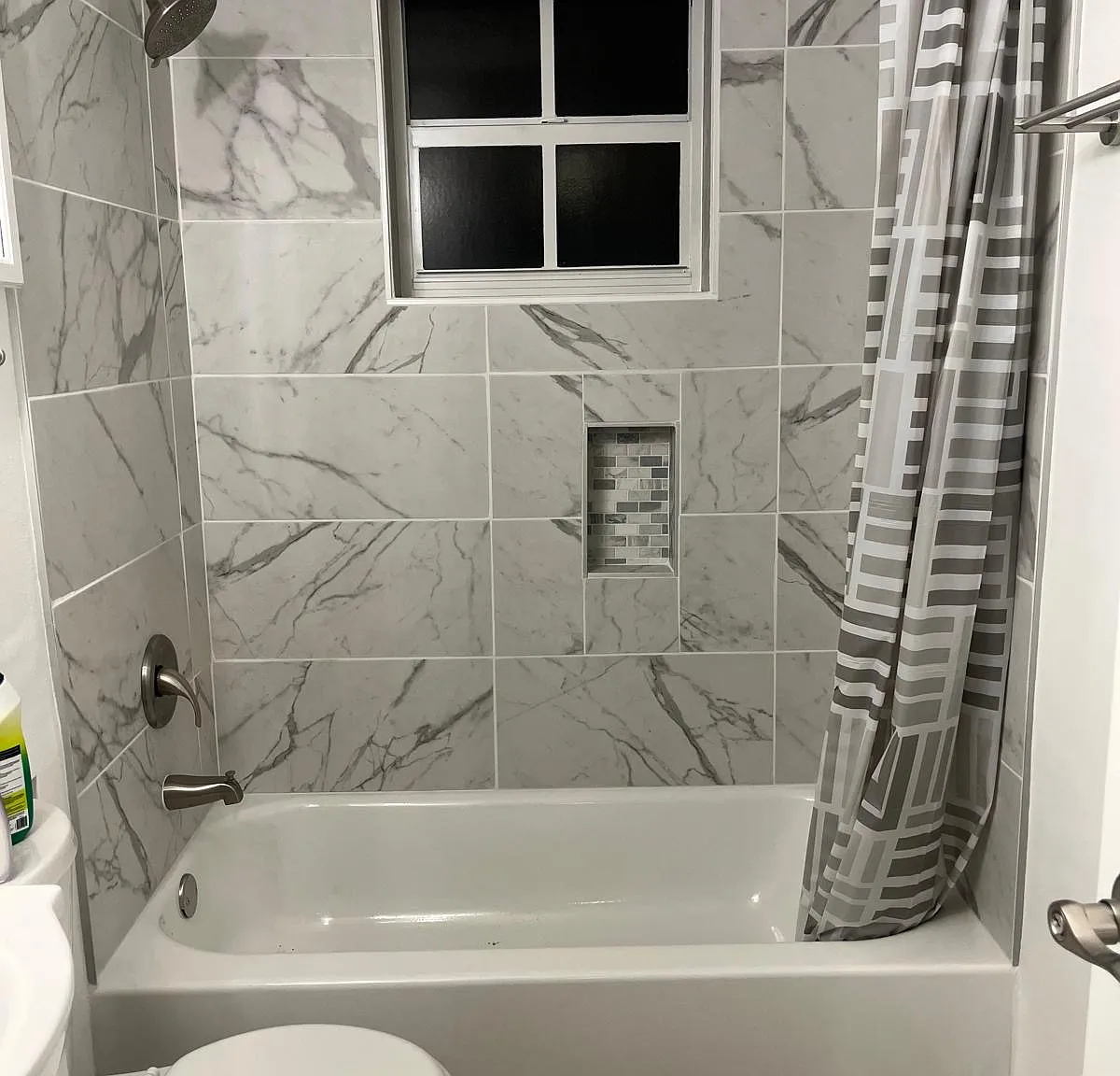 4 bed, 1368 sqft, $3,200 — Photo 3