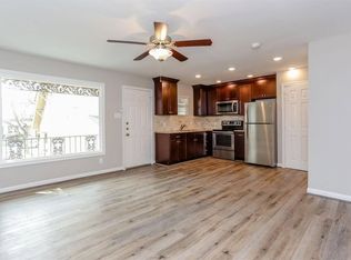 808 1/2 W Main St APT 4, Houston, TX 77006