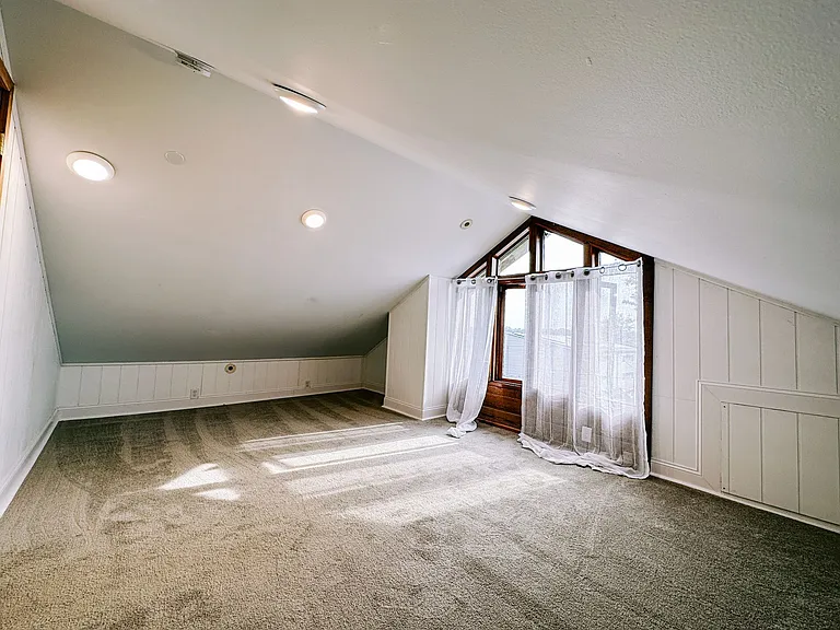 508 N Washington St — Photo 23