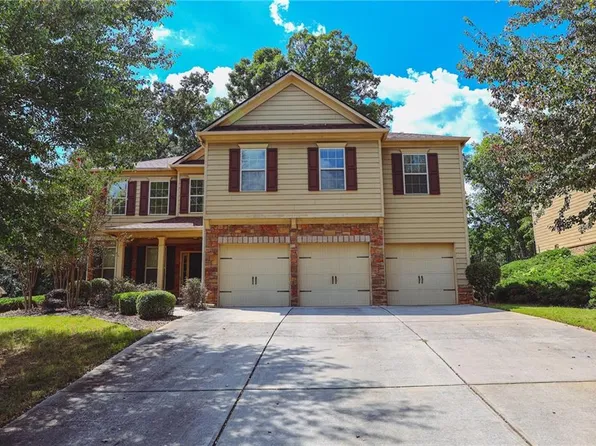 6117 Golf View Xing, Locust Grove, GA 30248