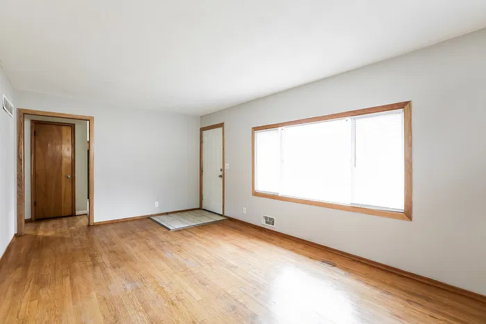 3 bed, 1.5 bath, 1066 sqft, $1,395 — Photo 4