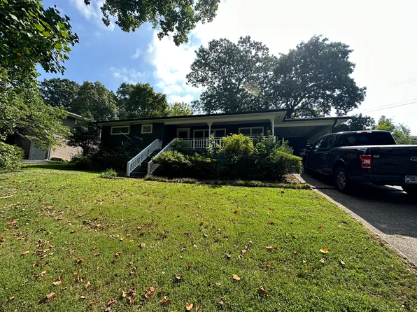 3902 Kensington Dr, Chattanooga, TN 37415