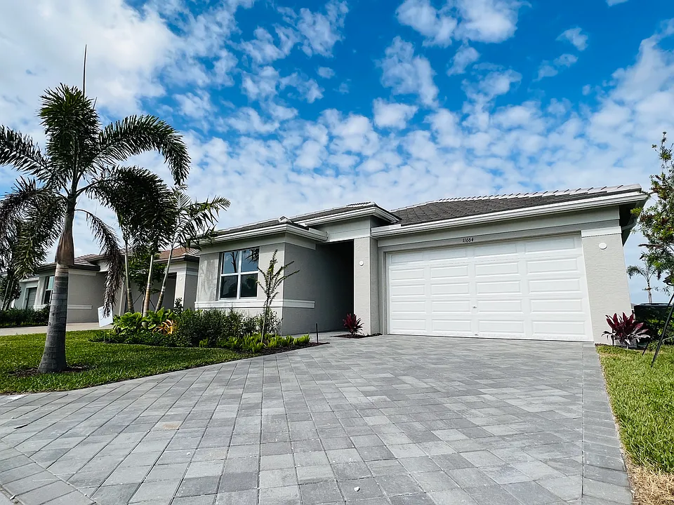 11664 SW River Crossing Pl