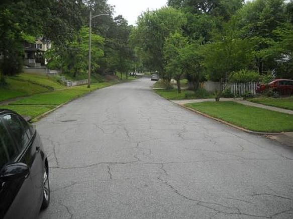 2nd image of 914 Gibbons St