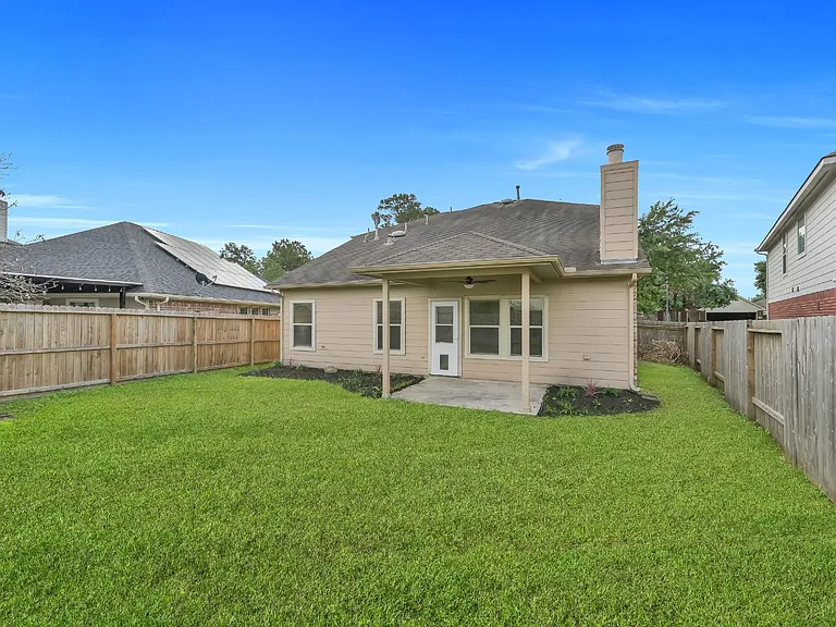 1443 Meadowhigh Ln — Photo 45