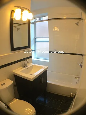 Rented by Uptown Property Group | media 13