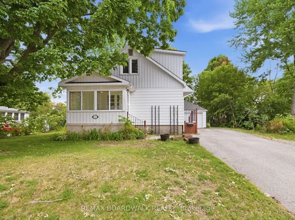 111 Beckwith St E, Perth, ON K7H 1C8