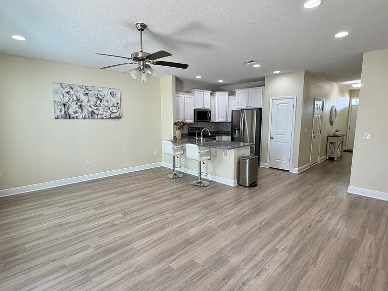 7520 Shadow Lake Dr — Photo 7