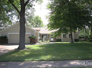 4932 Oakway Ct NE, Grand Rapids, MI 49525