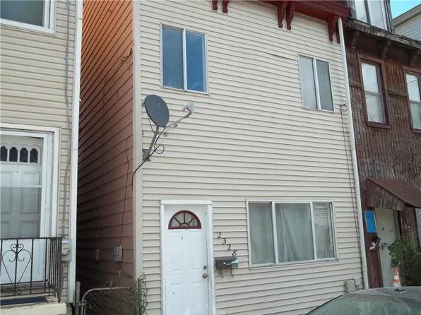 2328 Atmore St, Pittsburgh, PA 15212